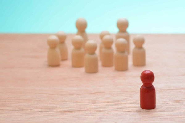 Quelles stratégies pour renforcer la collaboration entre les équipes de recherche et développement et les équipes de marketing?